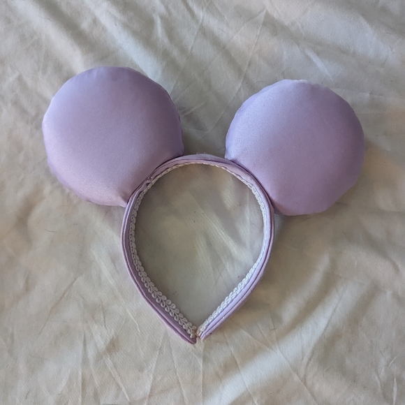 Lavender Satin Pearl Minnie Mouse Ears - Picture 2 of 2